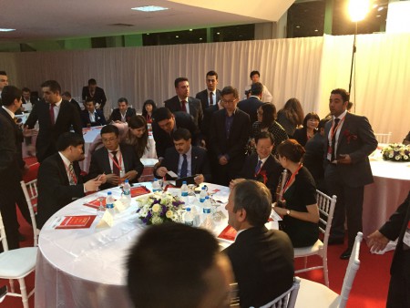 担任中国杭州市市长与伊斯坦堡省长的翻译工作